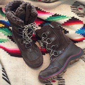 Pajar Canadian Snow boots! Size 9